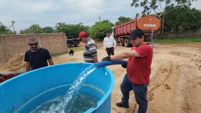 Essap ignora a Concepción: Agua llega por camiones cisterna