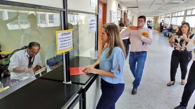 Kattya González exige respuesta de Corte sobre su expulsión