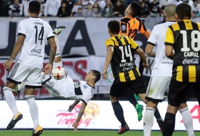 Olimpia vence y se acerca a la punta