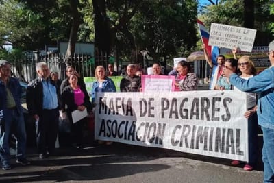 Dos abogados son condenados por mafia de los pagarés