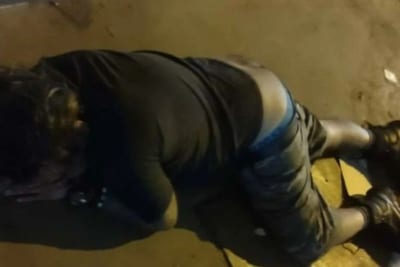 Conductor ebrio se quedó dormido en plena calle de Luque