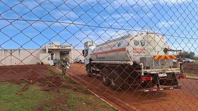 Denuncia por falta de agua potable y riesgo de motín en el penal de Minga Guazú