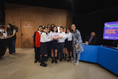 Estudiantes de Asunción crean proyectos científicos para mejorar sus barrios