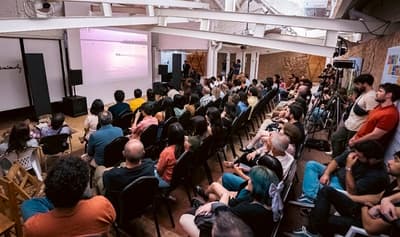 Paz Encina lanza “Atravesar los ríos” para audiovisualistas