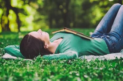 “No hacer nada” potencia la creatividad y productividad según la neurociencia
