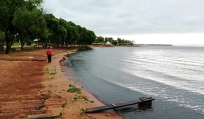 Inician trabajos de limpieza de la cuenca del Lago Ypacaraí