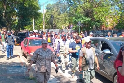 Sindicalistas tomaron la Municipalidad de Asunción y cerraron Mariscal López por contrato colectivo