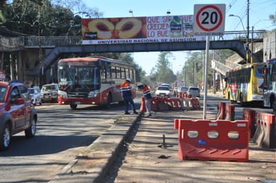 Obras del metrobús producen pérdidas a comerciantes