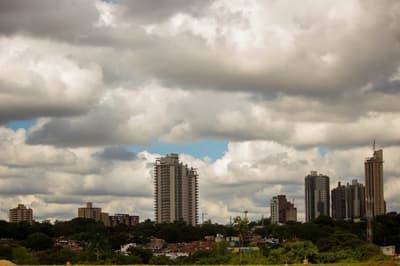 Domingo fresco y con lluvias dispersas