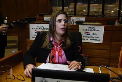 Kattya denuncia exclusión de comisión que investigará el acta bilateral