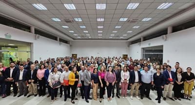 Facso capacita líderes vecinales en tercera edición