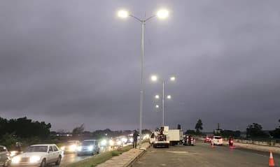 Reponen luces en la Costanera Norte