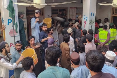 Pakistán: derrumbe de escuela deja 34 muertos