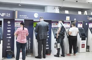 MEF continúa pago de salarios de agosto a funcionarios públicos