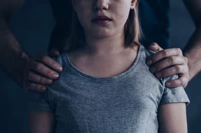 Denuncian a docente de Lambaré por presunto abuso a alumna