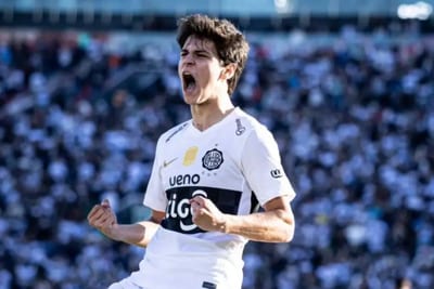 Olimpia y Guaraní se miden en un atractivo duelo en Sajonia.