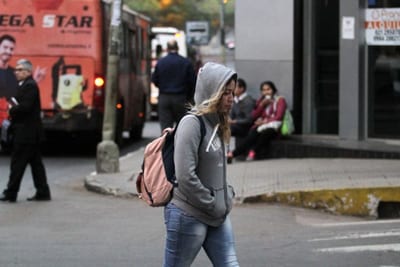 Lunes con lluvias dispersas y ambiente fresco en todo el país