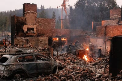 Incendios forestales arrasan cientos de viviendas y obligan a miles a evacuar en Washington