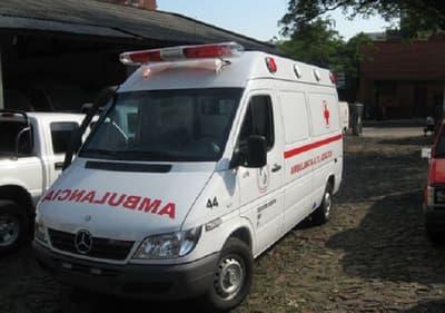 Hombre fallece aguardando ambulancia