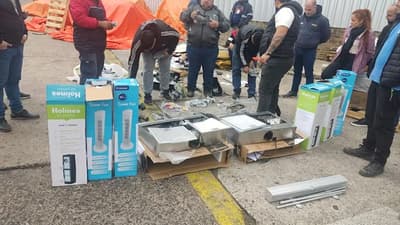 Peña impulsa “policía tributaria” contra contrabando e ilegalidad