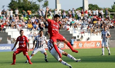Dos encuentros abren la novena fecha del campeonato