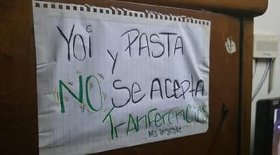 Vendía drogas y exhibía un cartel que aclaraba: “No acepto transferencias”