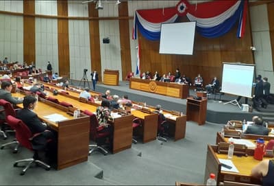 Diputados sancionan ley de emergencia