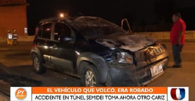 Vehículo vuelca en Semidei y resulta ser robado