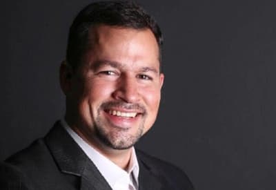 Ulises Quintana pide volver a su banca en Diputados