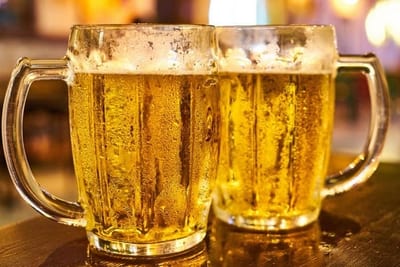 Policía reporta un muerto por intoxicación con alcohol 