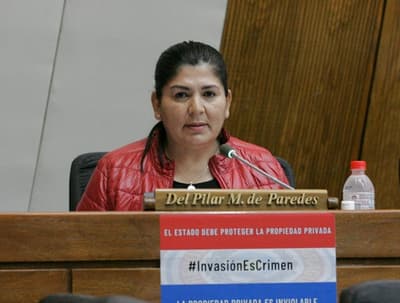 Diputada condena el poliamor porque se puede hacer “orgía”