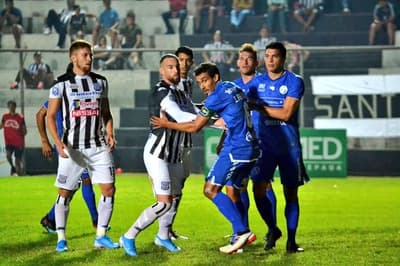 Deportivo Santaní y Sol de América empatan en el J. J. Vázquez