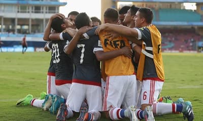 Imparable Albirroja sub 17 vence con comodidad