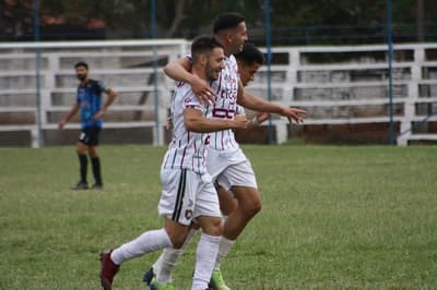 Copa Paraguay tendrá dos partidos este lunes