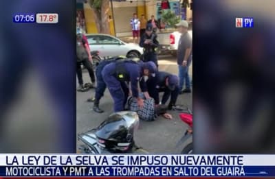 Motociclista y agente de la PMT se trenzan a golpes en Salto del Guairá