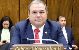 Corte confirma a juez en caso Roussillón