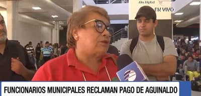 Funcionarios municipales denuncian atraso en pago de aguinaldo