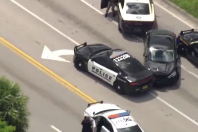 Hombre escapó de un hospital, robó un auto y desató una persecución policial en Florida