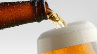Alcohol en exceso aumenta dificultad respiratoria, advierten