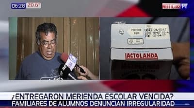 Denuncian que estudiante recibió merienda escolar vencida