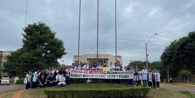 Médicos exigen mejora salarial y amenazan con huelga general