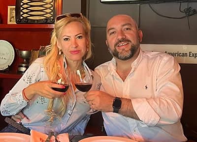 Vecinos escrachan al exdiputado Orlando Arévalo y a su esposa durante una reunión en Lambaré
