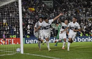 Olimpia remontó a Audax y avanzó a octavos de Sudamericana