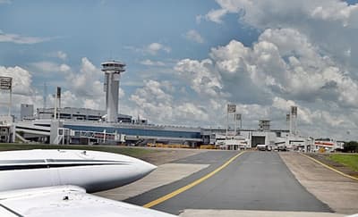 Avión ruso hace llamativo ida y vuelta de Buenos Aires a Asunción, confirma director