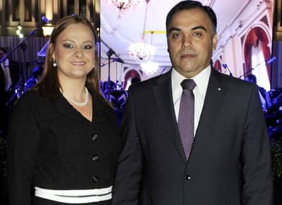 Fiscalía acusa a Javier Díaz Verón y esposa