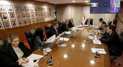 Justicia evalúa sanciones masivas en caso mafia de pagarés