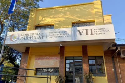 Salud despide a dos funcionarios por presunto robo de combustible