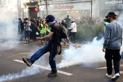 Protestas estudiantiles movilizan a miles en Francia