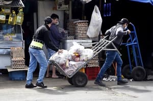 Paraguay diseña plan integral contra el empleo informal